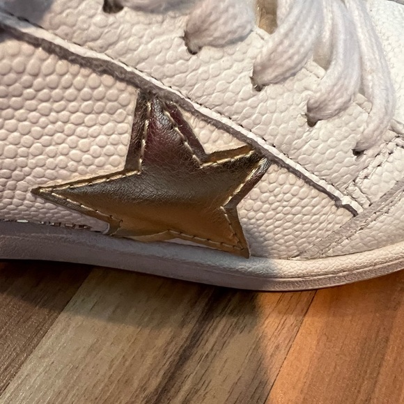 Vintage Havana Zaria faux fur lined sneakers, size 6.5, GUC, women’s - Picture 3 of 10